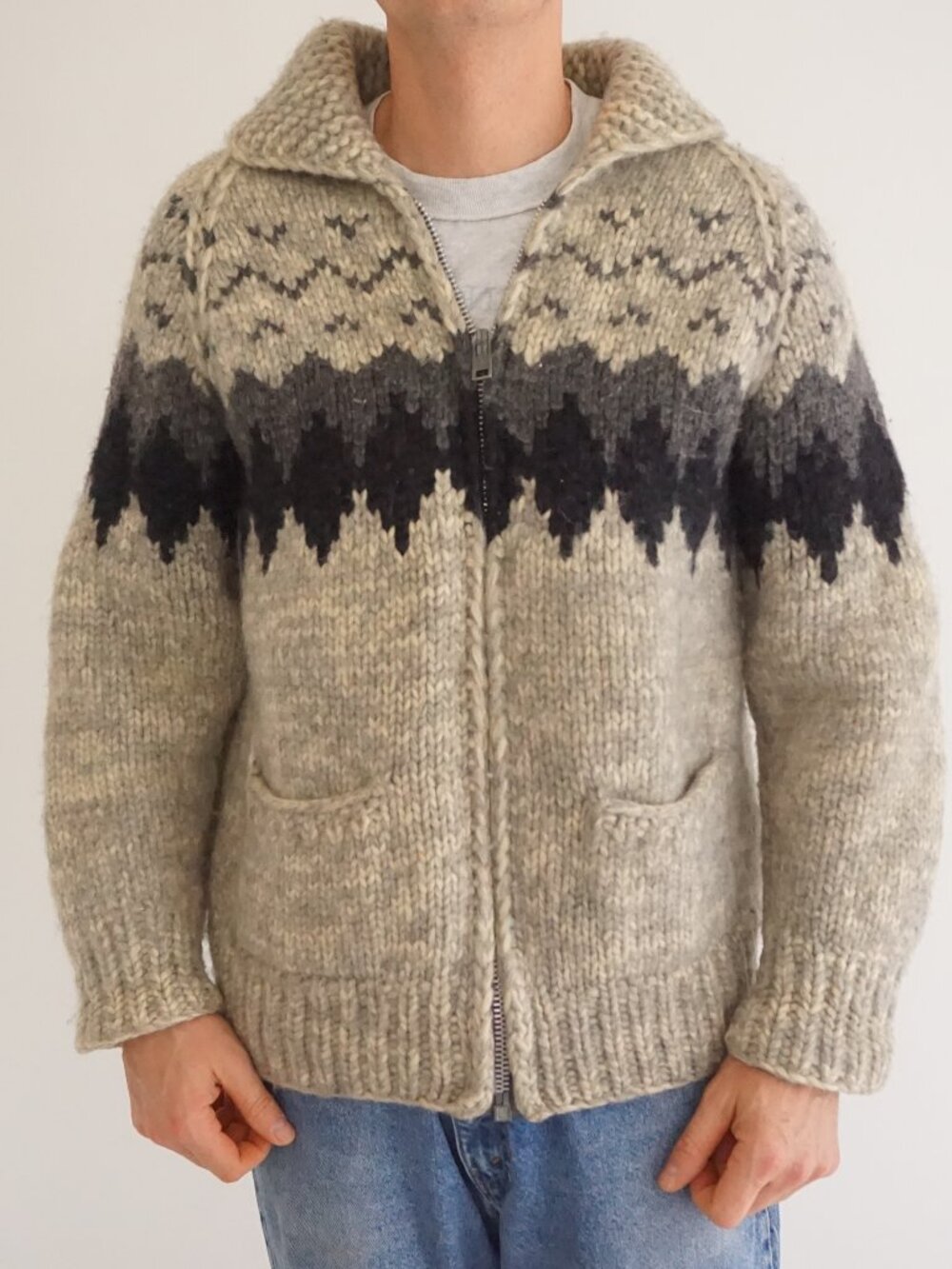 Vintage Hand Knit Grey Black Nordic Snowflake Full Zip Wool Cardigan Jacket M